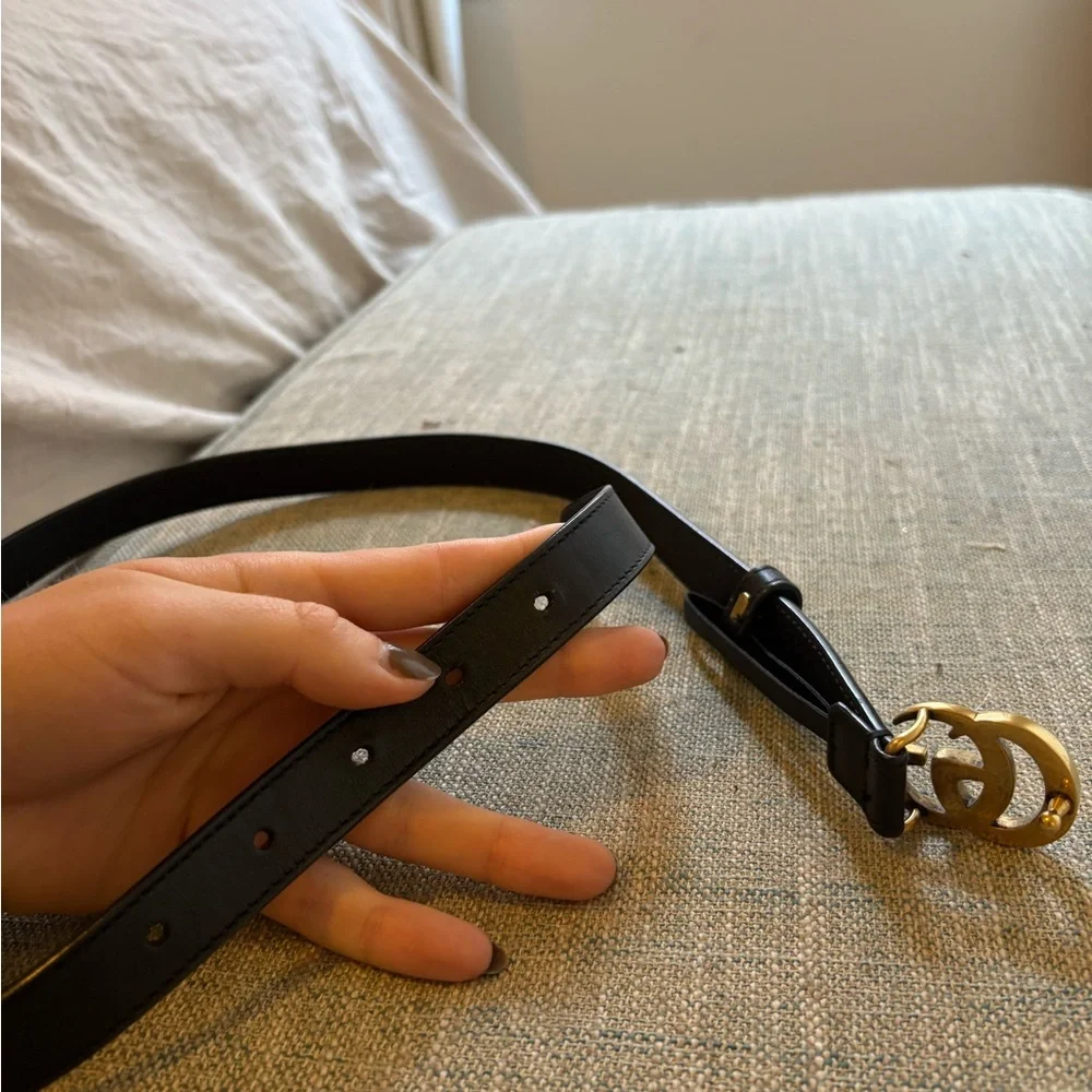 Gucci Black Belt with Gold GG Buckle - Picture 5 of 7